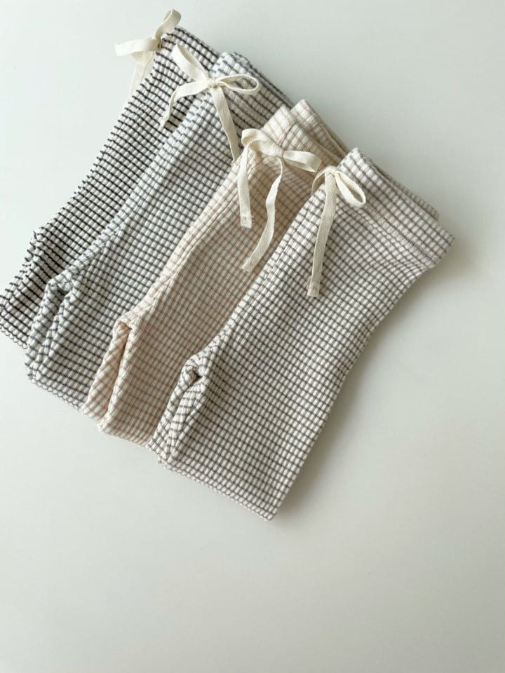 MONBEBE - Korean Children Fashion - #Kfashion4kids - Basic Stripes Rib Leggings