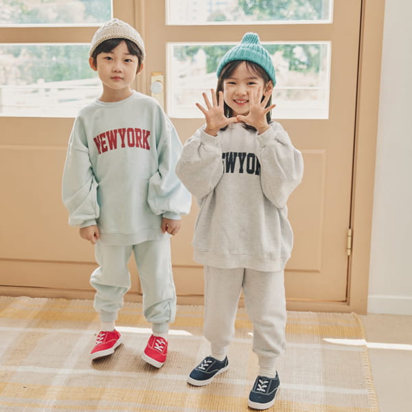 NRK - Korean Children Fashion - #Kfashion4kids - New York Top Bottom Set