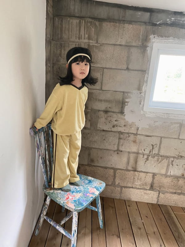 OJODEPAPA - Korean Children Fashion - #Kfashion4kids - Wimbledon Top Bottom Set - 10