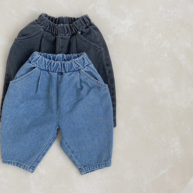 OOTT BEBE - Korean Children Fashion - #Kfashion4kids - Bong Bong Denim Baggy Pants - 2