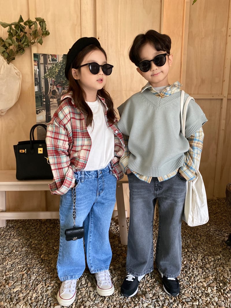 OUR - Korean Children Fashion - #Kfashion4kids - Leaf Wide Denim Pants with Mom - 12