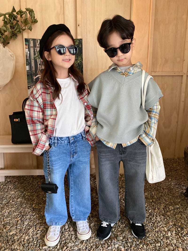 OUR - Korean Children Fashion - #Kfashion4kids - Leaf Wide Denim Pants with Mom - 4