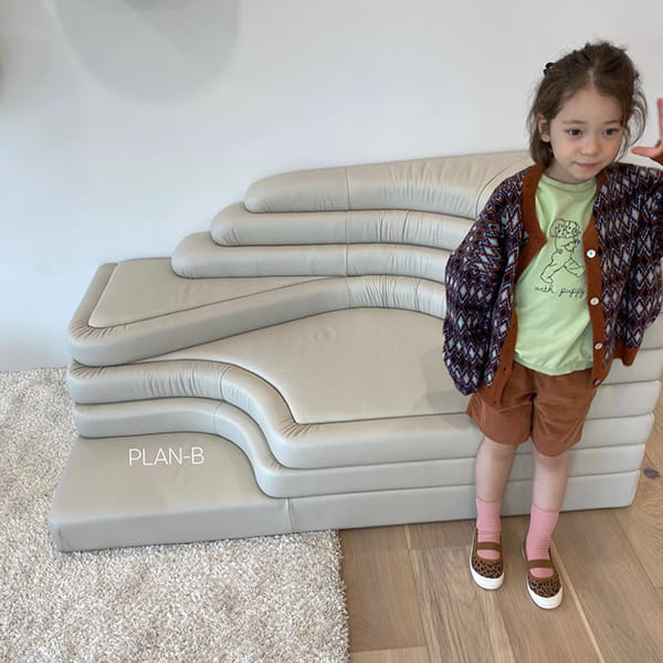 PLAN B - Korean Children Fashion - #Kfashion4kids - Little Button Corduroy Half Pants - 3