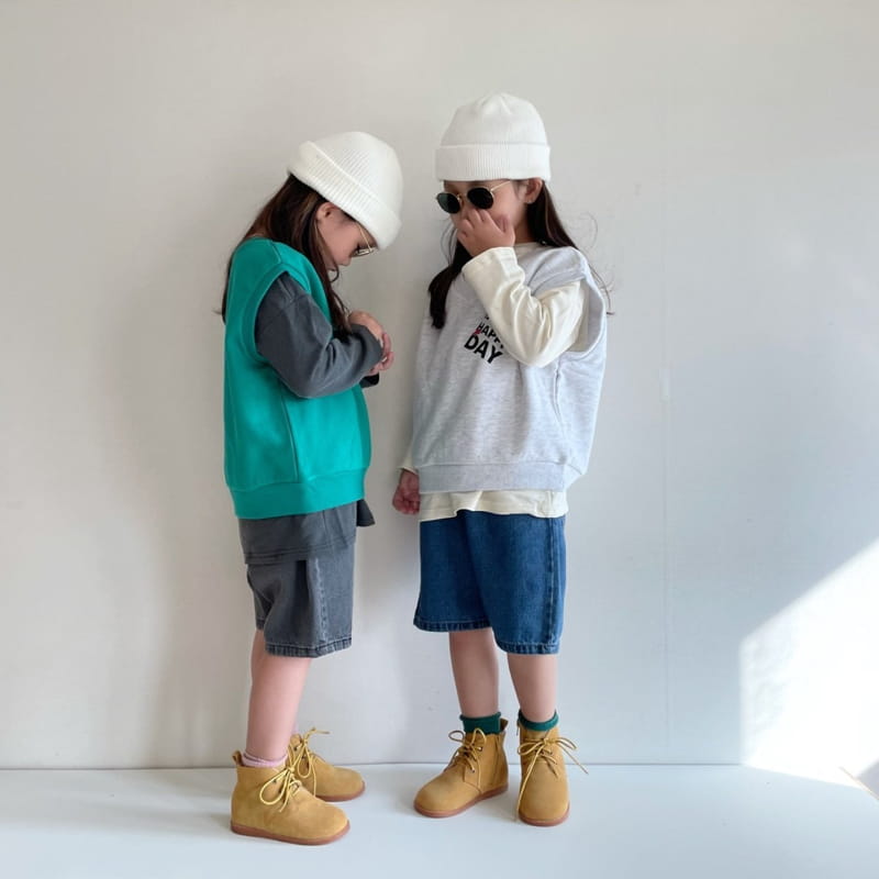 THE GREY - Korean Children Fashion - #Kfashion4kids - Happy Day Vest - 5