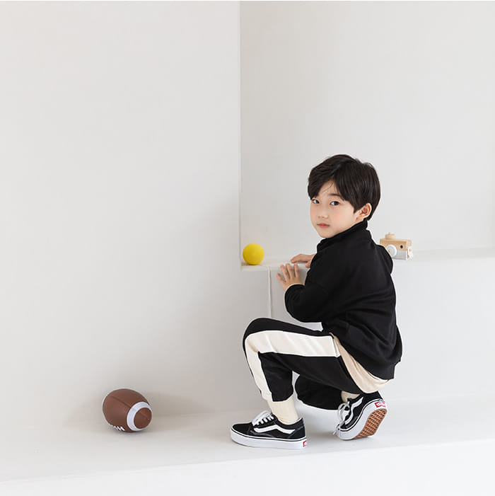 WHITESKETCHBOOK - Korean Children Fashion - #Kfashion4kids - Color Jogger Pants - 4