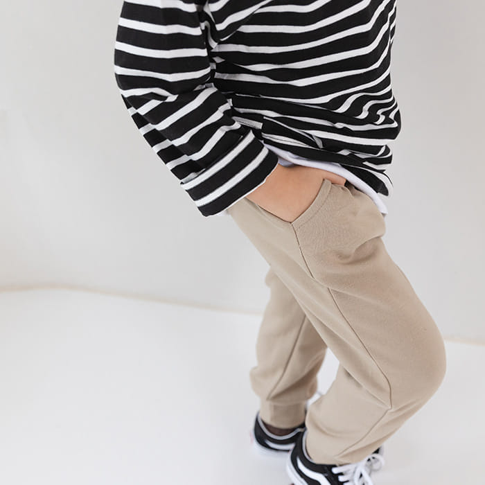 WHITESKETCHBOOK - Korean Children Fashion - #Kfashion4kids - Sibori Jogger Pants - 3