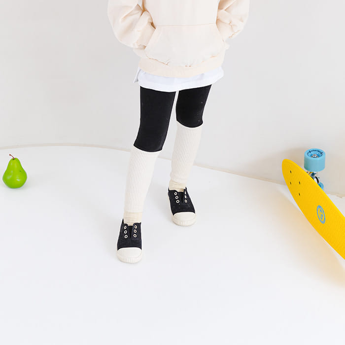 WHITESKETCHBOOK - Korean Children Fashion - #Kfashion4kids - Rib Color Leggings