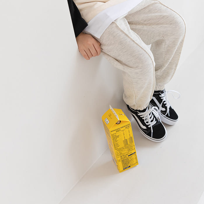 WHITESKETCHBOOK - Korean Children Fashion - #Kfashion4kids - Pintuck Jogger Pants