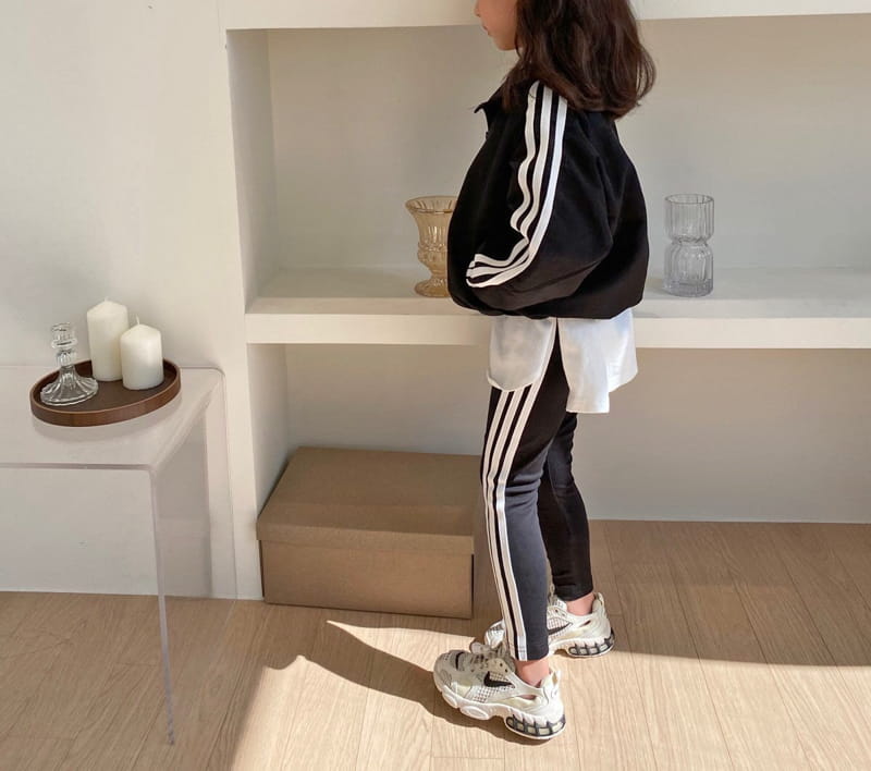 COMMA - Korean Children Fashion - #Kfashion4kids - Circle Slit Tee - 6