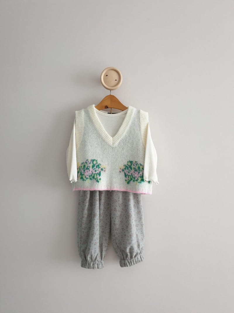 ECLAIR - Korean Children Fashion - #Kfashion4kids - Bucket Knit Vest - 10