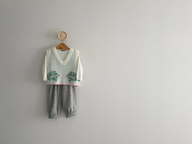ECLAIR - Korean Children Fashion - #Kfashion4kids - Bucket Knit Vest - 9