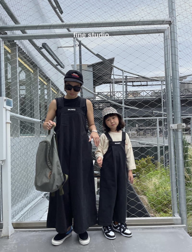 FINE STUDIO - Korean Children Fashion - #Kfashion4kids - Balance Dungarees Pants with Mom - 9