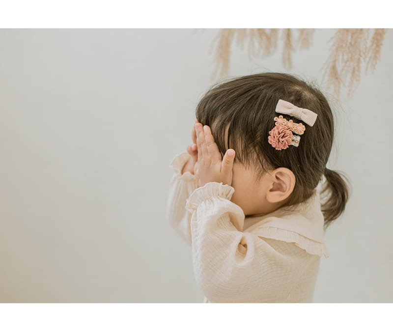 HAPPY PRINCE - Korean Children Fashion - #Kfashion4kids - Marianne Baby Hairpin 3 set [set of 5] - 4