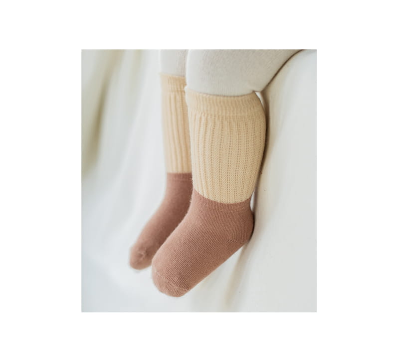KIDS CLARA - Korean Children Fashion - #Kfashion4kids - Trend Warmer Baby Socks 3-in-1 [set of 5] - 2