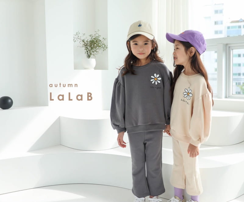 LALAB - Korean Children Fashion - #Kfashion4kids - Flower Top Bottom Set - 4