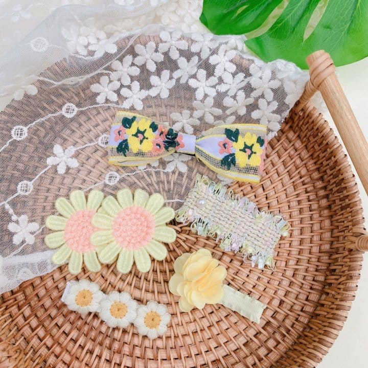 MINS - Korean Children Fashion - #Kfashion4kids - Yellow Flower Embroidery Hairpin [set of 5]