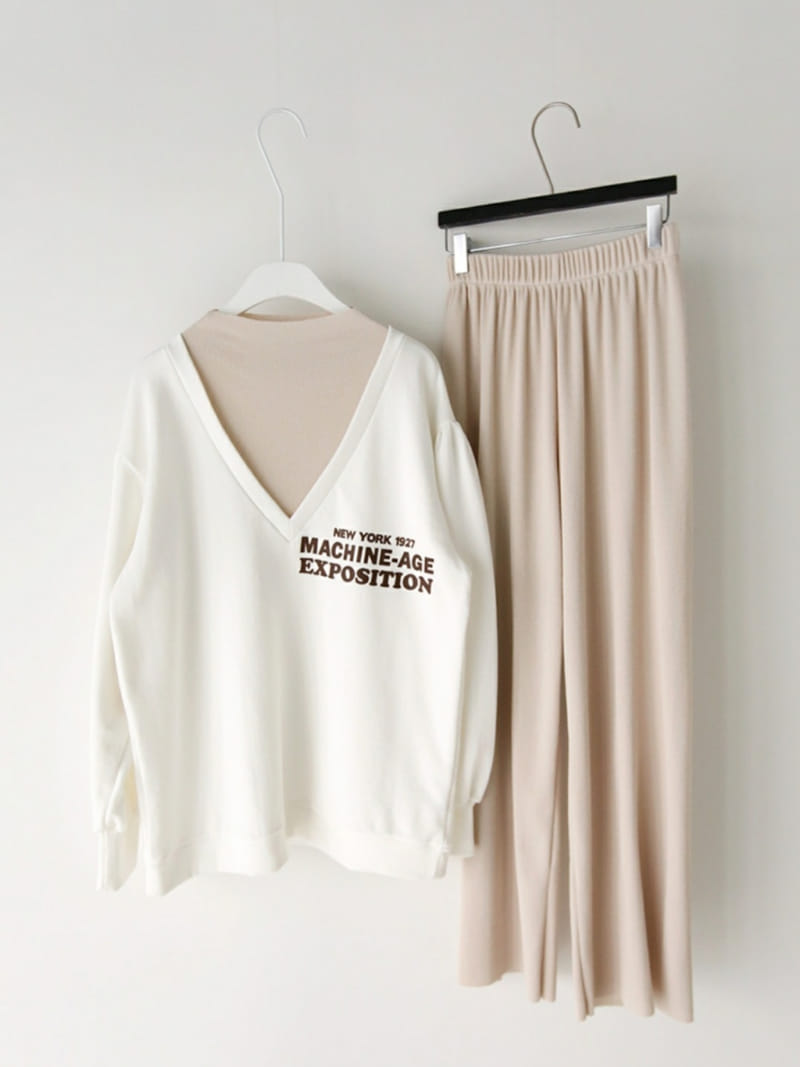 REFRESH - Korean Children Fashion - #Kfashion4kids - Sweatshirt Top Bottom Set - 2