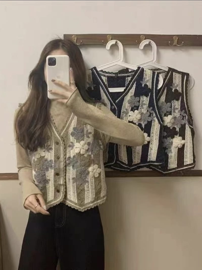 REFRESH - Korean Children Fashion - #Kfashion4kids - Little Embroidery Vest