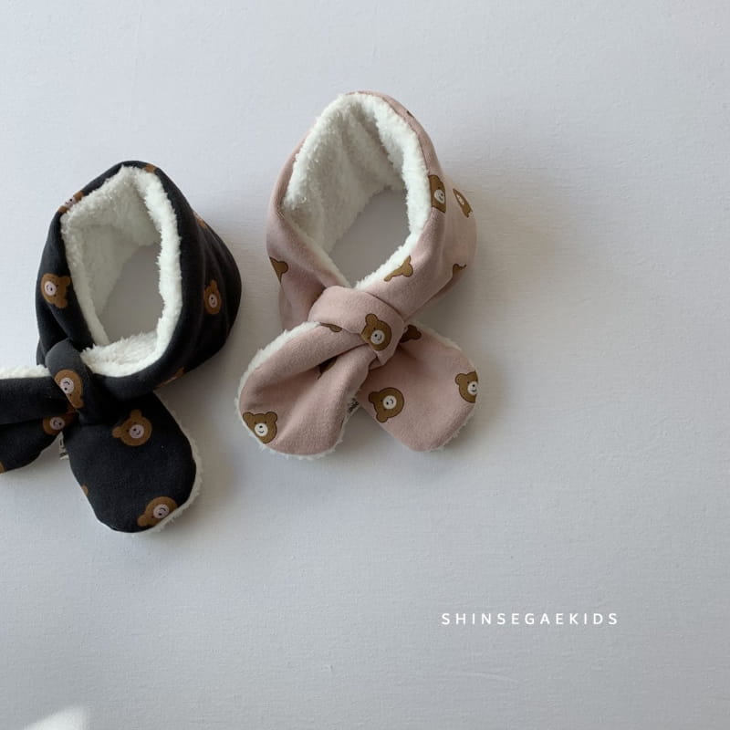 SHINSEAGE KIDS - Korean Children Fashion - #Kfashion4kids - Bear Muffler - 4
