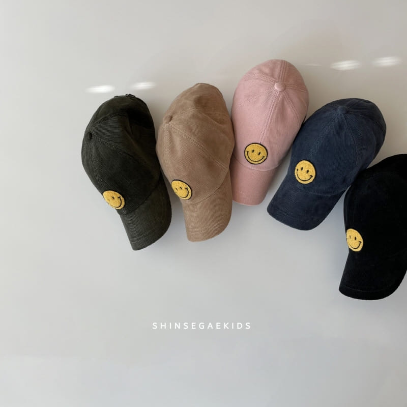 SHINSEAGE KIDS - Korean Children Fashion - #Kfashion4kids - Rib Smile Cap - 2