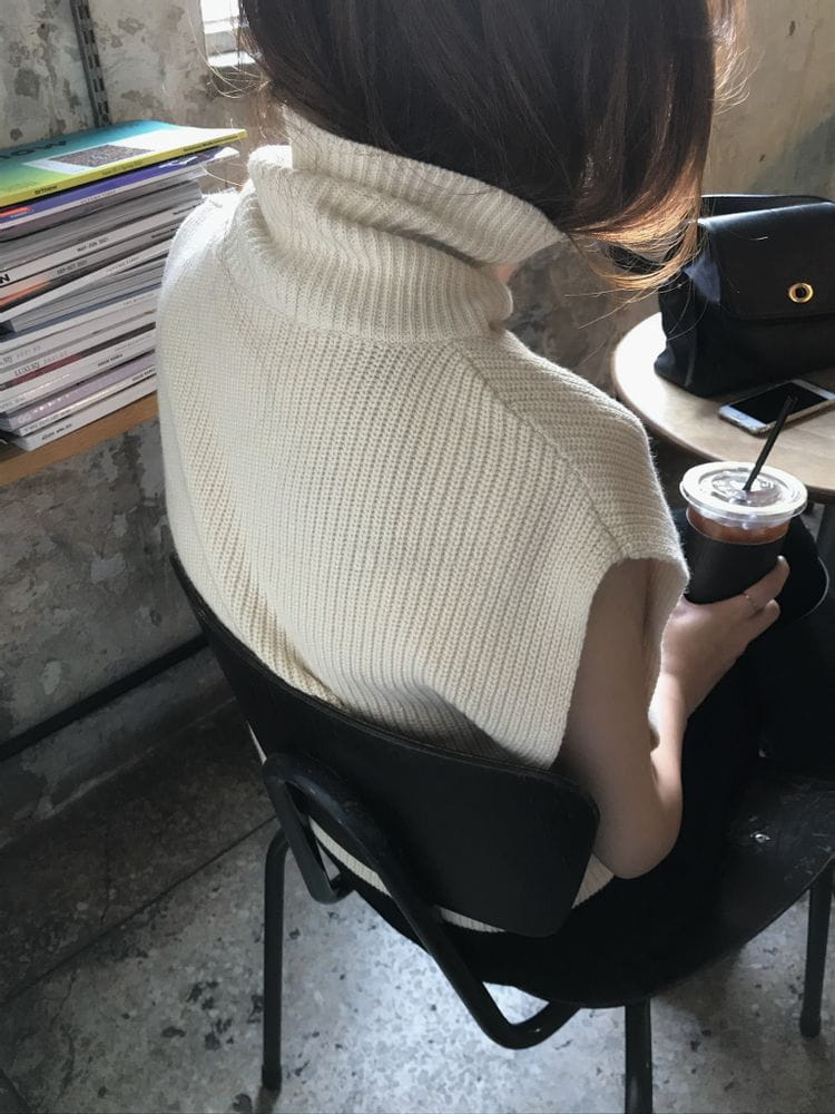 AMIMENT - Korean Children Fashion - #Kfashion4kids - Hazzi Turtleneck Vest - 2