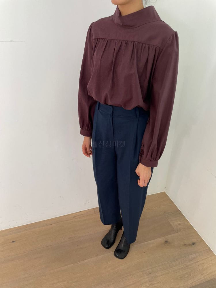 BROWNS - Korean Children Fashion - #Kfashion4kids - Solid Turtle Blouse