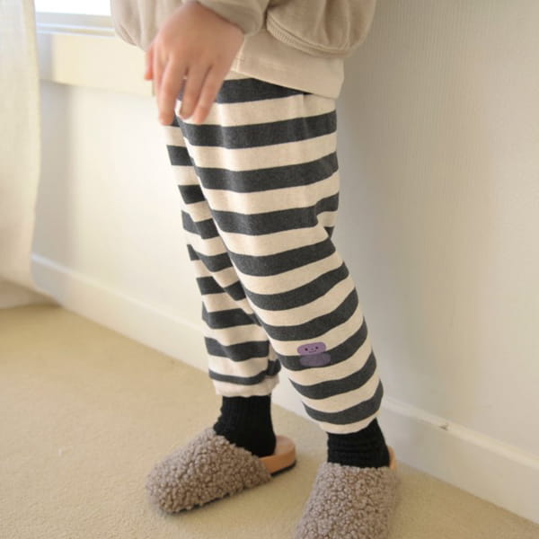 BUTTERCUP - Korean Children Fashion - #Kfashion4kids - Chamode Pin Jogger Pants