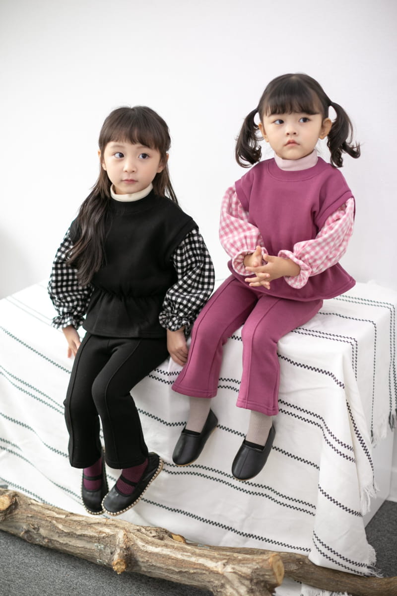 COHEN - Korean Children Fashion - #Kfashion4kids - Honey Top Bottom Set - 4
