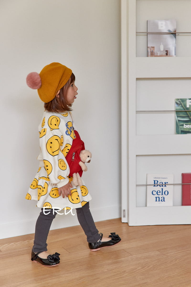 E.RU - Korean Children Fashion - #Kfashion4kids - Smile Top Bottom Set - 12