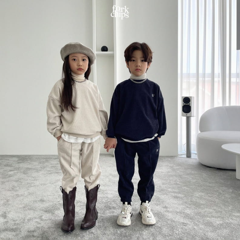 FORK CHIPS - Korean Children Fashion - #Kfashion4kids - Half Embroidery Top Bottom Set - 4