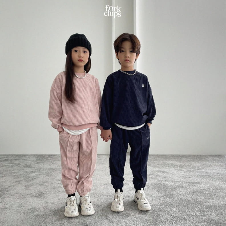 FORK CHIPS - Korean Children Fashion - #Kfashion4kids - Half Embroidery Top Bottom Set - 8