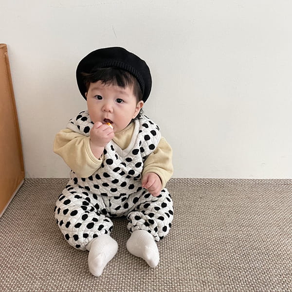 HAN'S - Korean Children Fashion - #Kfashion4kids - Dot Quilting Top Bottom Set - 4