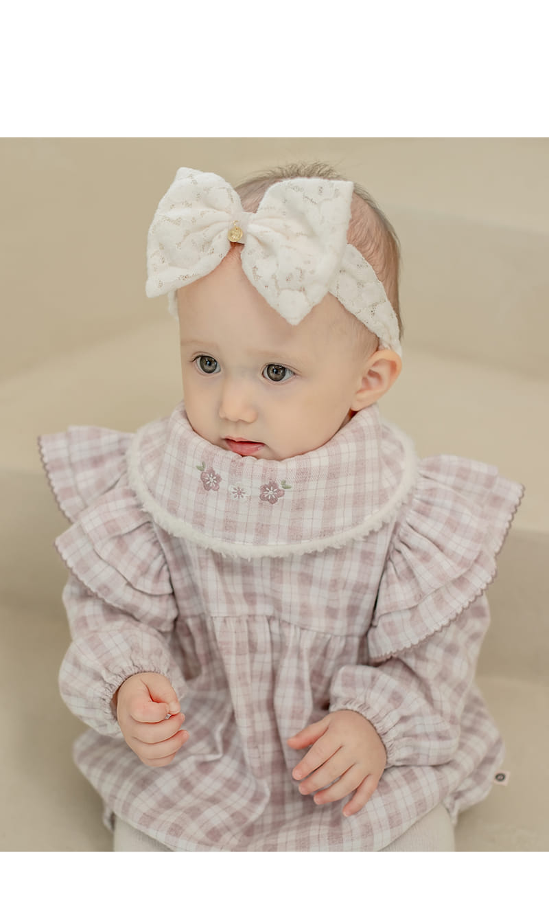 HAPPY PRINCE - Korean Children Fashion - #Kfashion4kids - Aurore Snow Banana Bib