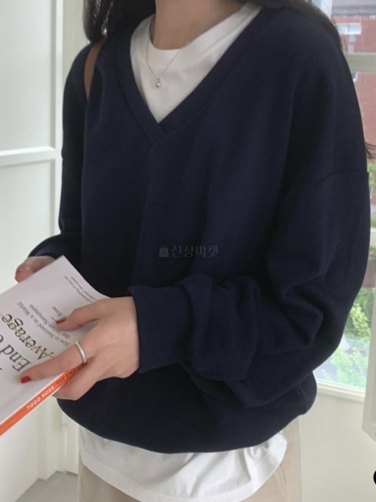 HAVE - Korean Children Fashion - #Kfashion4kids - V Sweatshirt - 12
