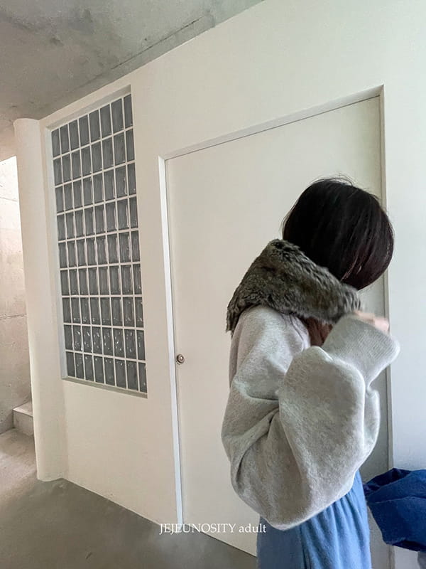 JEJEUNOSITY - Korean Children Fashion - #Kfashion4kids - Mom Channel V Sweatshirt