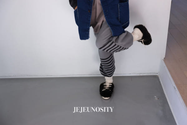 JEJEUNOSITY - Korean Children Fashion - #Kfashion4kids - Half Stripes Jogger Pants - 4