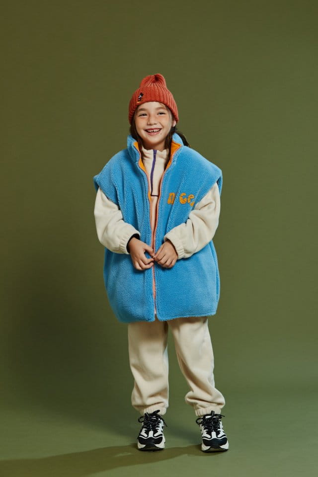 KOKOYARN - Korean Children Fashion - #Kfashion4kids - Reversible Padding Vest - 12