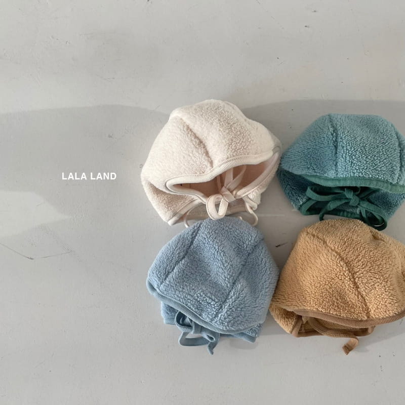 LALALAND - Korean Children Fashion - #Kfashion4kids - Bebe Fluffy Bonnet
