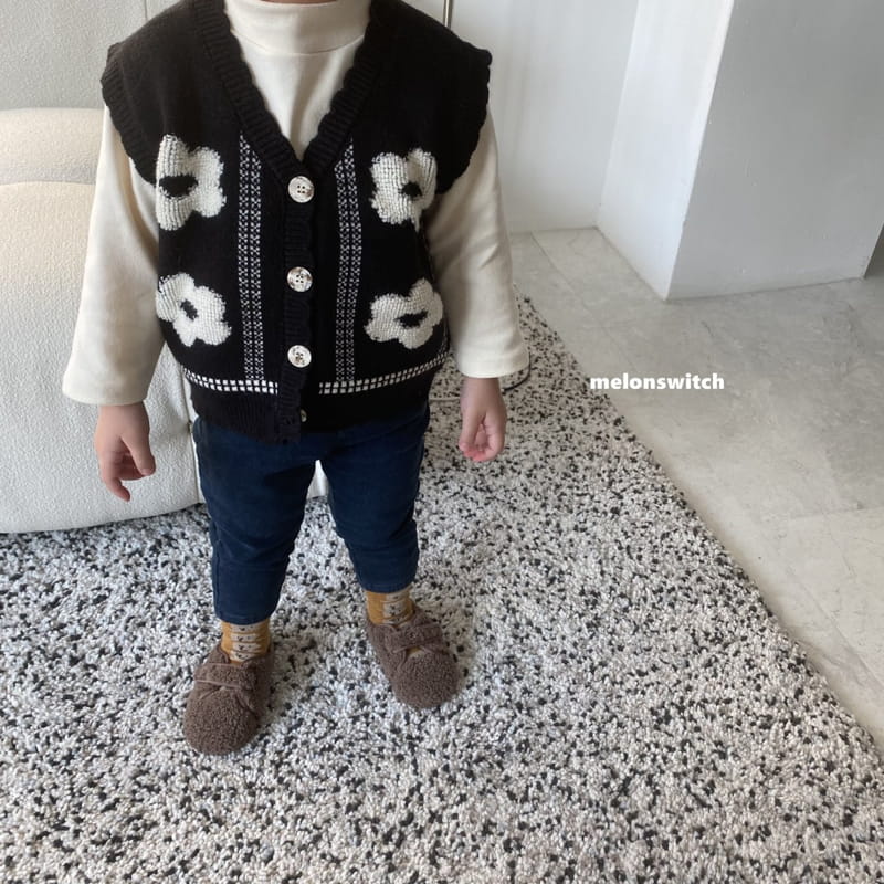 MELON SWITCH - Korean Children Fashion - #Kfashion4kids - Flower Knit Vest - 7
