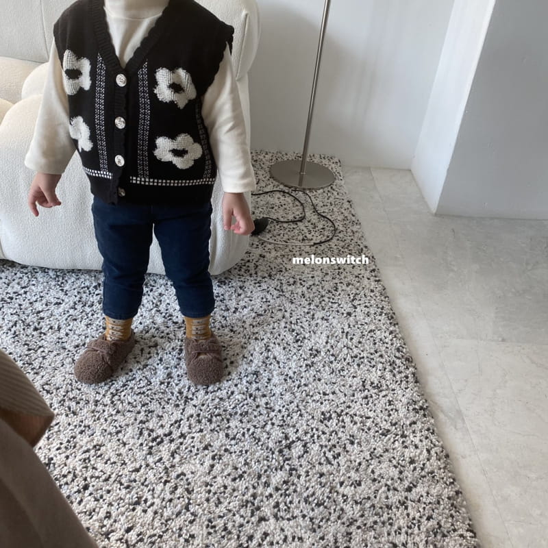 MELON SWITCH - Korean Children Fashion - #Kfashion4kids - Flower Knit Vest - 8