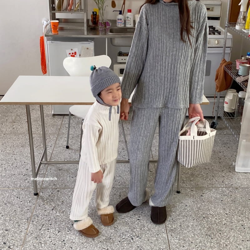 MELON SWITCH - Korean Children Fashion - #Kfashion4kids - Mom Knit Pleats Top Bottom Set - 4