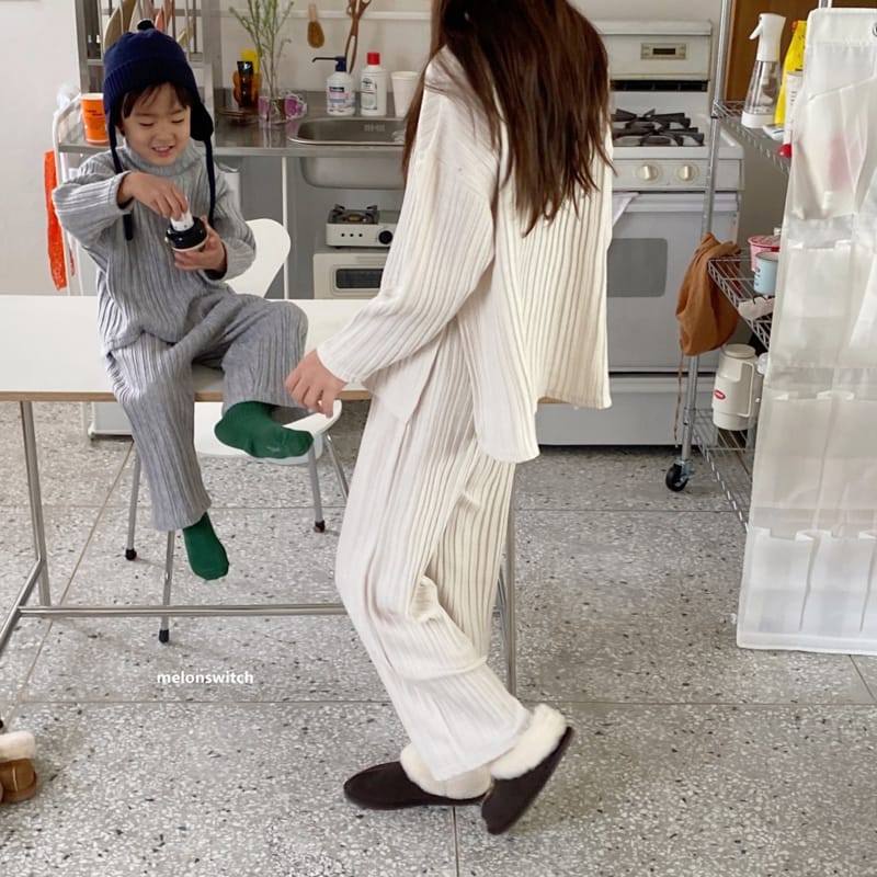 MELON SWITCH - Korean Children Fashion - #Kfashion4kids - Mom Knit Pleats Top Bottom Set - 7
