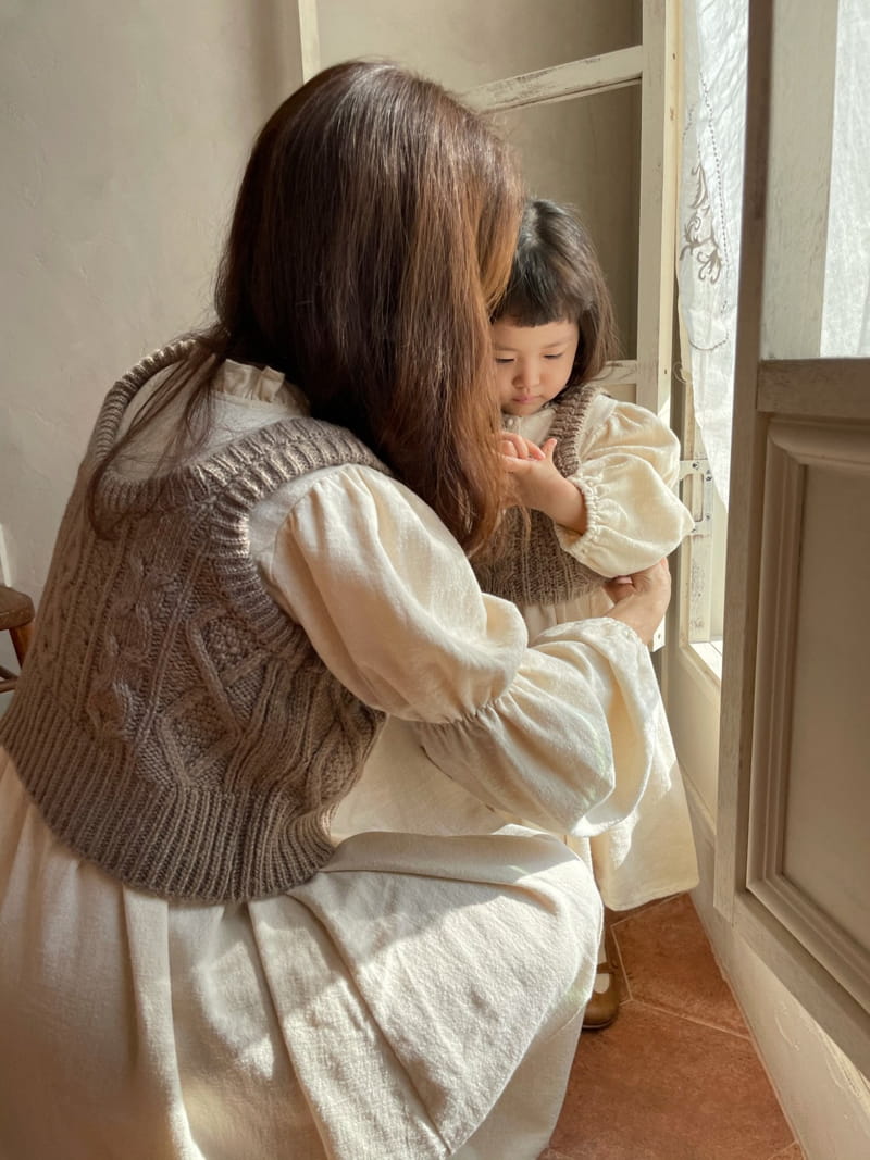 MONBEBE - Korean Children Fashion - #Kfashion4kids - Mom Knit Vest