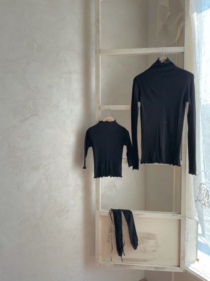 MONBEBE - Korean Children Fashion - #Kfashion4kids - Mom Slim Rib Turtleneck Tee - 5
