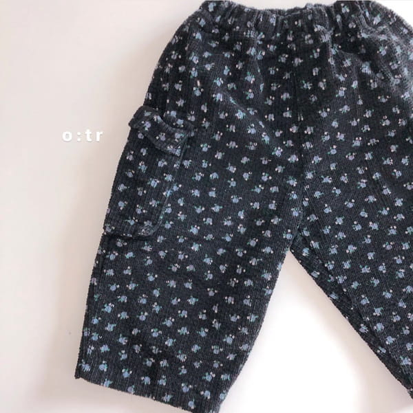 OTR - Korean Children Fashion - #Kfashion4kids - Flower Pocket Pants - 2