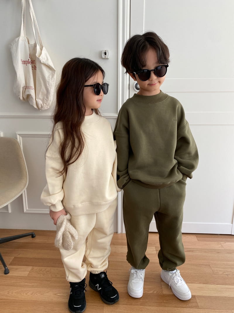 OUR - Korean Children Fashion - #Kfashion4kids - Beginning Half Turtleneck Top Bottom Set - 6