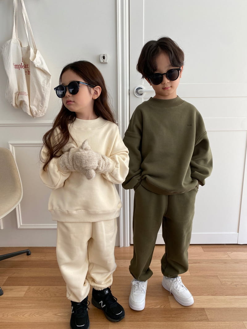 OUR - Korean Children Fashion - #Kfashion4kids - Beginning Half Turtleneck Top Bottom Set - 9