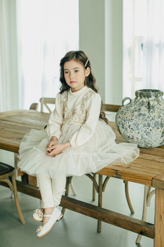 PUDDING - Korean Children Fashion - #Kfashion4kids - V Neck One-piece - 2