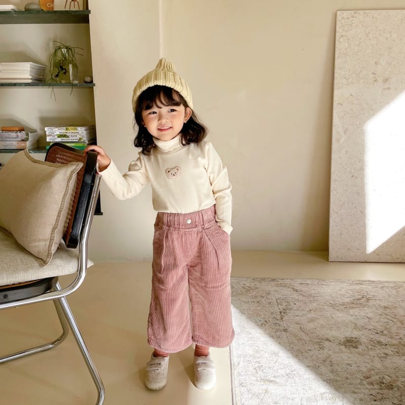 SALAD MARKET - Korean Children Fashion - #Kfashion4kids - Bear Turtleneck Tee - 8
