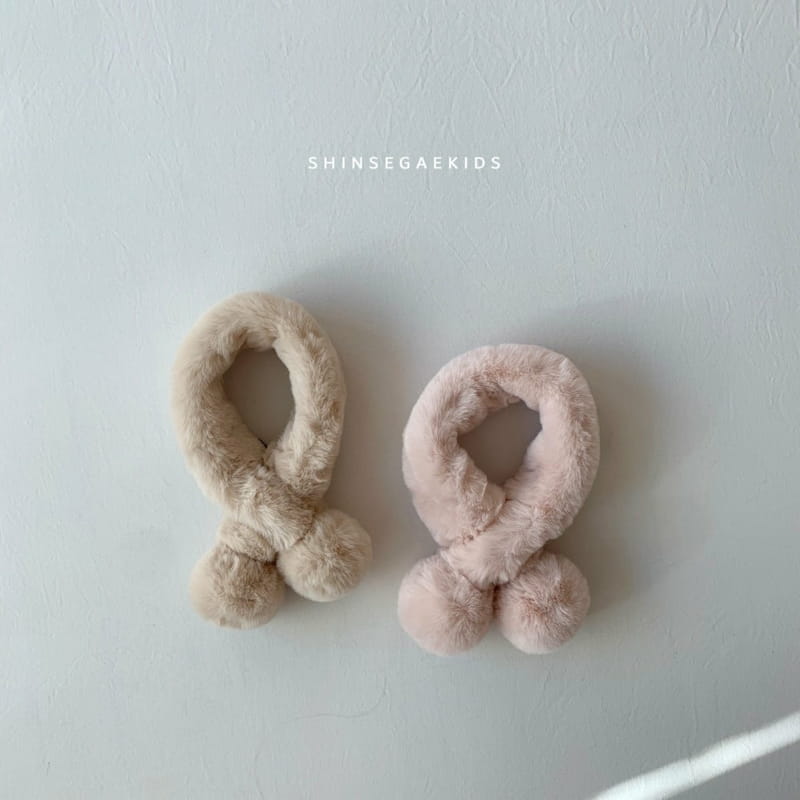 SHINSEAGE KIDS - Korean Children Fashion - #Kfashion4kids - Fleece Bell Warmer